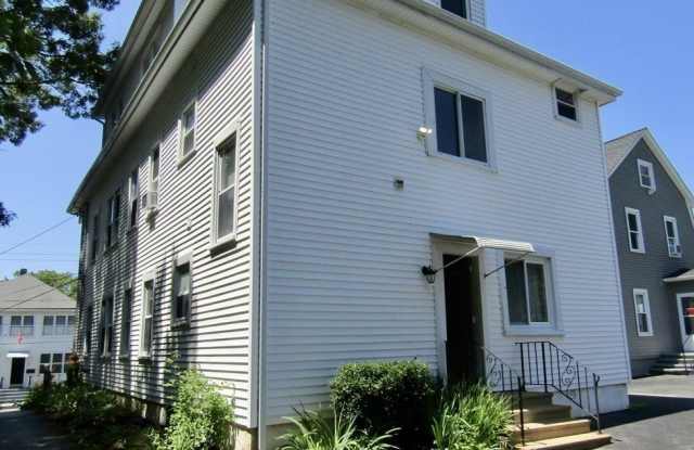 6 Stoughton Avenue Gallery 3