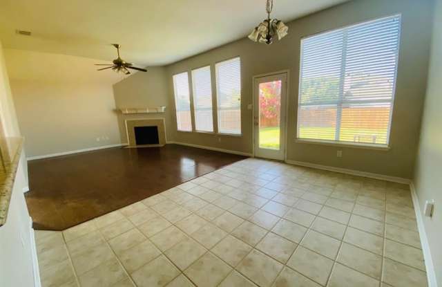 5816 Pine Meadow Lane Gallery 2