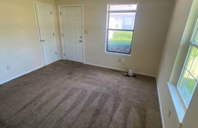 Great Duplex! 2 Bed, 1 Bath Gallery 4