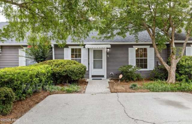 74 Montebello Lane Gallery 1