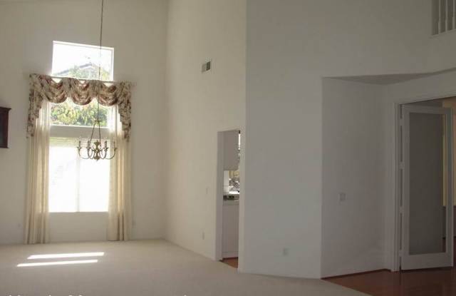 12138 Wooded Vista Lane Gallery 4