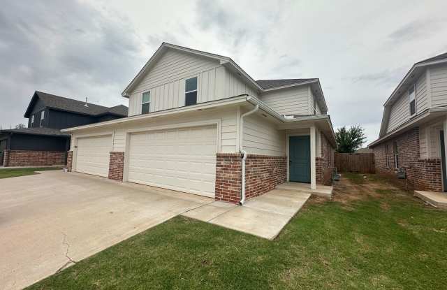 3 Bed 2.5 Bath 2 Car Garage photos photos
