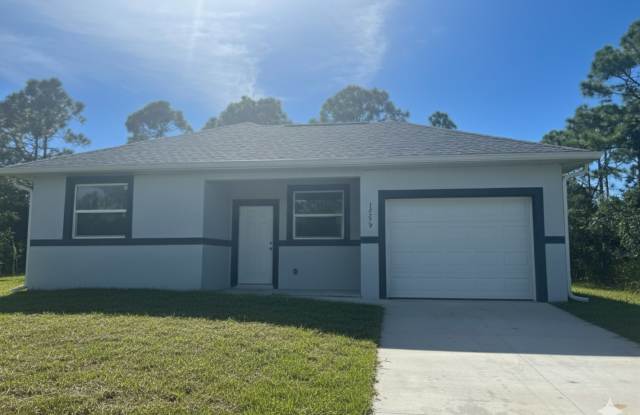 MOVE IN READY-3/2/1-PUNTA GORDA, FL - 12279 Del Rio Drive, Charlotte County, FL 33955
