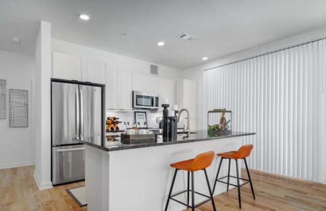 4742 N Loop 1604 E Gallery 2