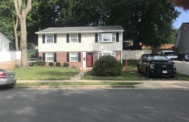 4605 Kenwood Drive Gallery 2