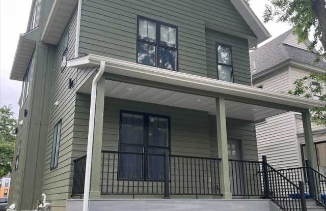 Remodeled 10 Bedroom House in Dinkytown! photos photos