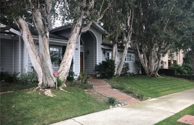 7700 85th Street - 7700 West 85th Street, Los Angeles, CA 90293