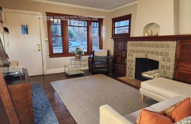 MOVE-IN READY! Well-designed 2BR/1BA Maxwell Park Craftsman Gallery 3