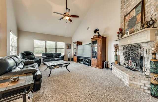 4100 Tejas Court Gallery 2