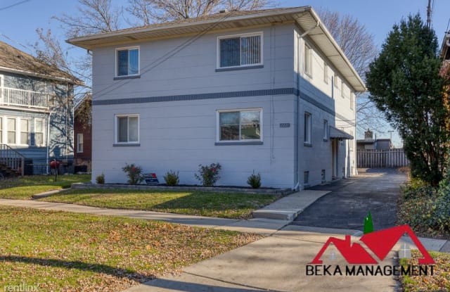 2221 1st St Apt 3 - 2221 1st St, Wyandotte, MI 48192