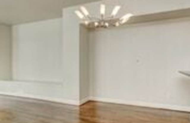 6903 Staffordshire Blvd Gallery 4