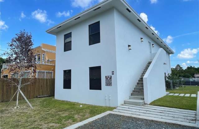 1063 NW 31st St photos photos