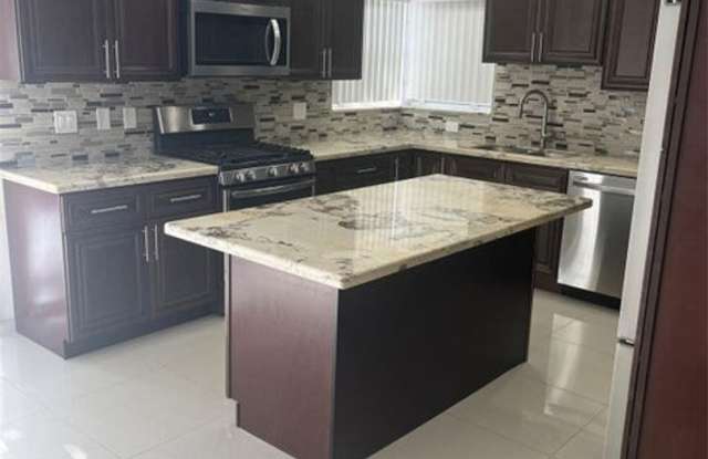 13412 NW 5th Place, Plantation, FL 33325 - 6150 photos photos