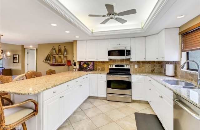 4811 S Landings Drive unit: 202 photos photos