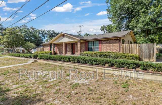 1684 Pine Grove Avenue - 1 Gallery 2