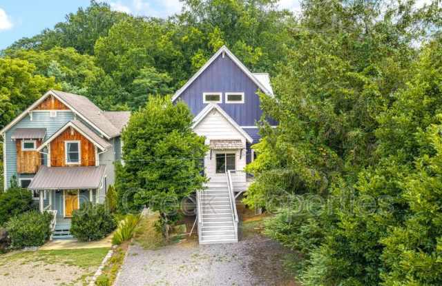 337 Sand Hill Rd Gallery 1