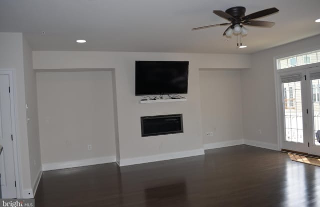847 STONECLIFFE Road Gallery 4