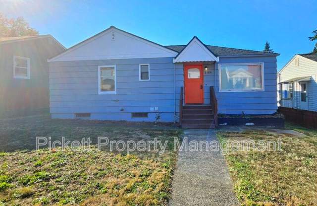 2109 E Highlands St photos photos