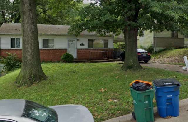 Great 3-bedroom w/ BONUS room in basement! Ready for move in!! photos photos