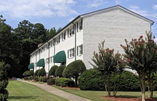 Move In Specials At Dodson Courtyard Apartments Featuring 1 & 2 Bedrooms photos photos