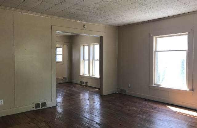 524 N. Pine Gallery 2