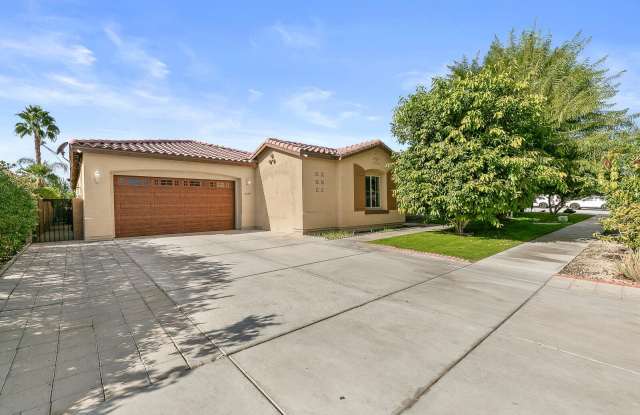 46211 Roadrunner Lane photos photos
