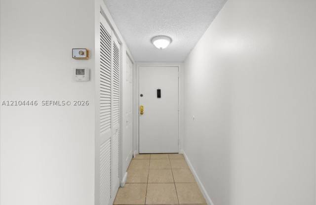 4154 Inverrary Dr Gallery 4