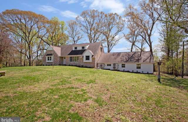 9685 HOWES Road photos photos