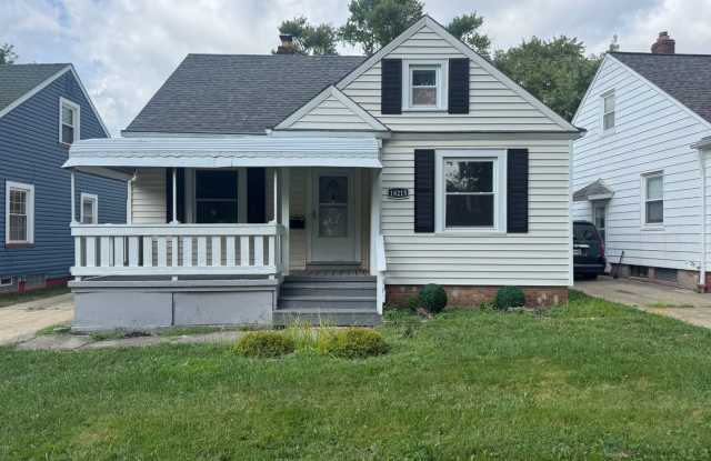 Charming 3-Bedroom Property in Prime Location photos photos