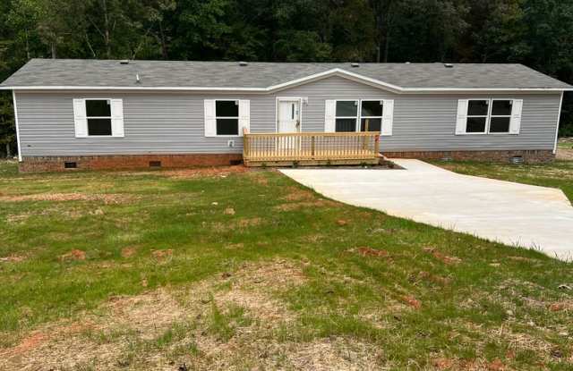 Doublewide Home For Rent in Iron Station NC with 4 Bedrooms, 2 Baths photos photos