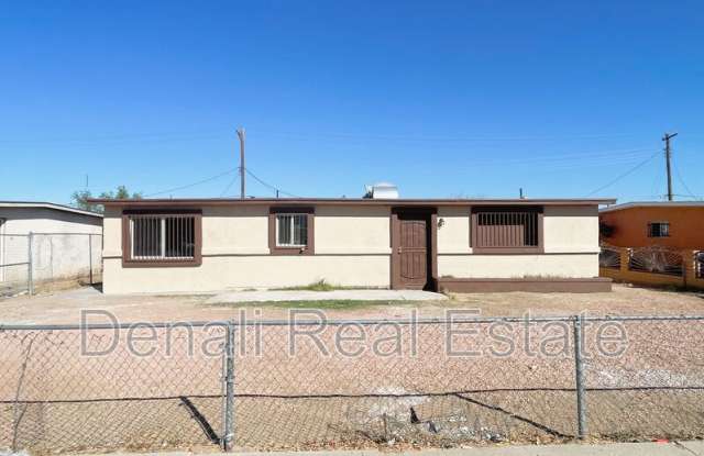 2302 E Lynne Ln - 2302 East Lynne Lane, Phoenix, AZ 85042