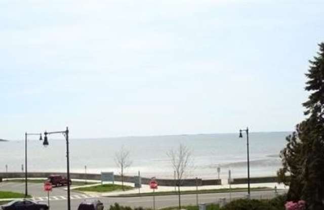 Life is better by the beach! Beach side townhouse 3bed 2.5 bath 1 garage, master suite with private bath and kitchen. photos photos