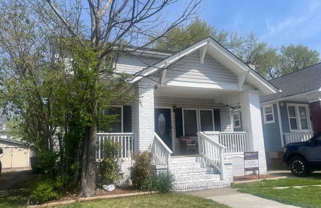 Chesterfield Heights photos photos