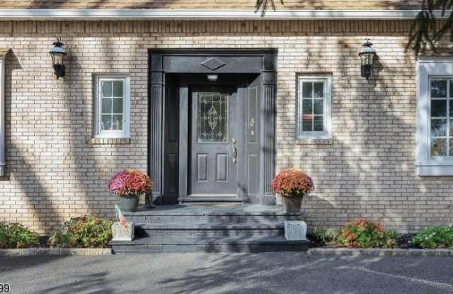 89 East Dr Gallery 4
