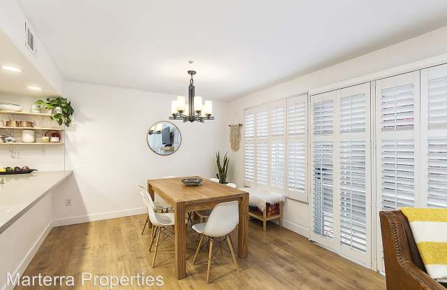 2164 Canyon  Unit F Gallery 4