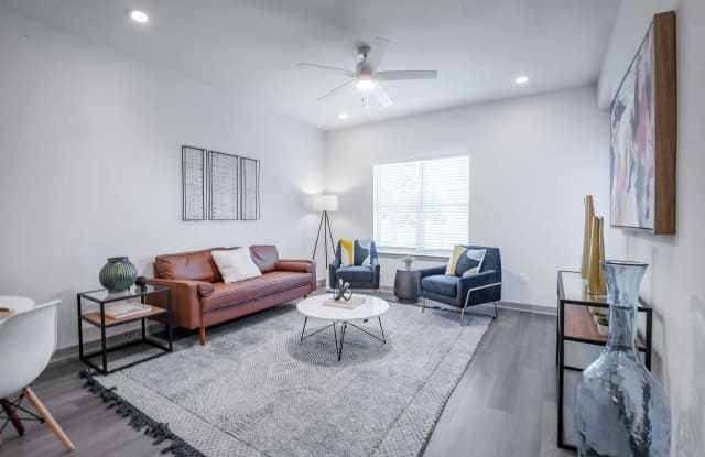 Axel Row Apartments Gallery 4