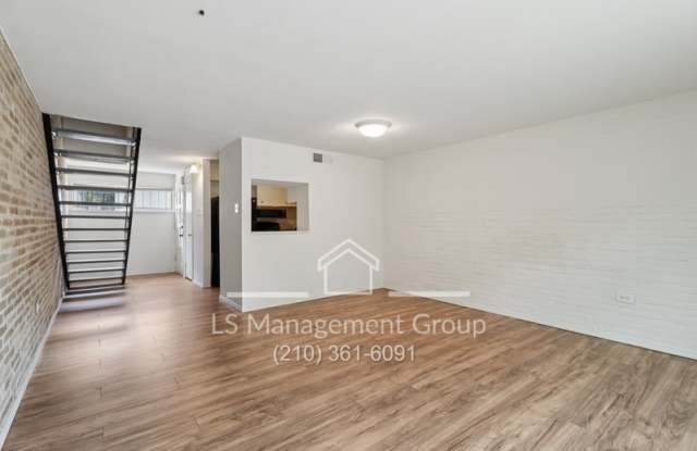 408 Ira Avenue - 1 photos photos