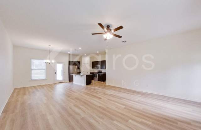101 Salvat Drive Gallery 3