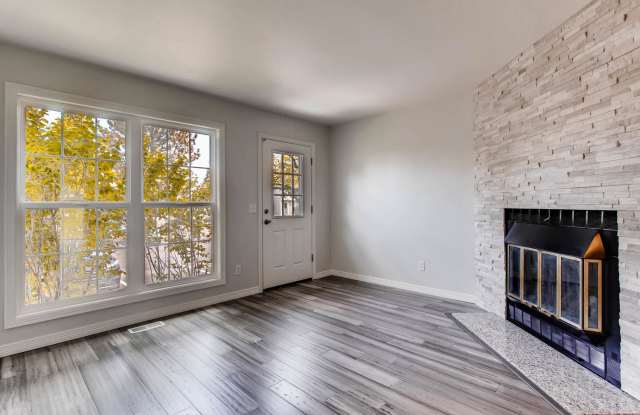 8976 W Dartmouth Pl Gallery 2