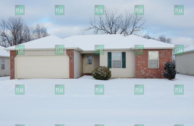 620 S. Mahn Ave. - 620 Mahn Avenue, Springfield, MO 65802