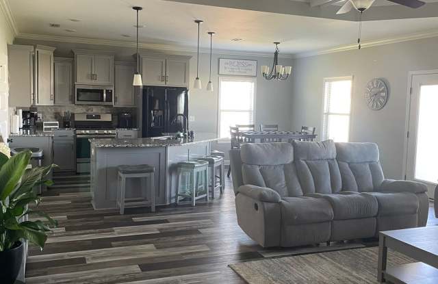 103 Southern Winds Drive Gallery 3