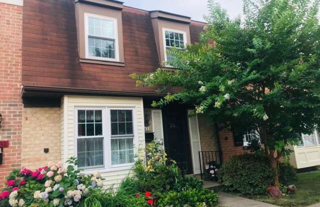 6433 FRANCONIA COURT - 6433 Franconia Court, Springfield, VA 22150