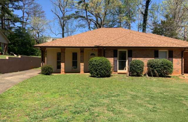 Duplex Available in August! - 558 Pride Avenue, Auburn, AL 36832