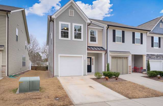 Stylish and Spacious 3 Bedroom, 2.5 Bathroom End-Unit Townhome w/ Garage! photos photos