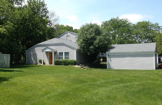 26 RED OAK Trail - 26 Red Oak Trail, Cary, IL 60013