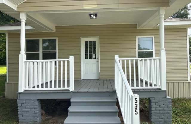 535 North College St. photos photos
