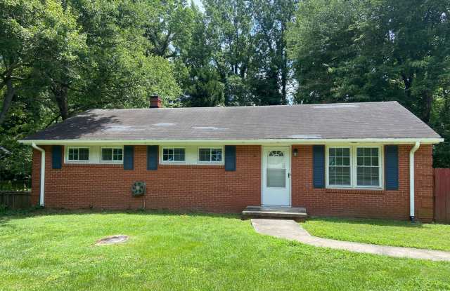 3 Bedroom, 1.5 Bathroom House in Greensboro! photos photos