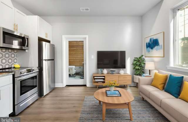 2119 N FRONT Street unit: 101 photos photos