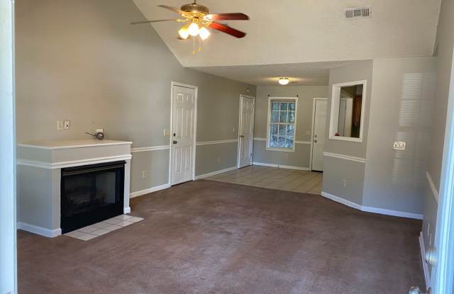 1008 Creekside Place Gallery 2