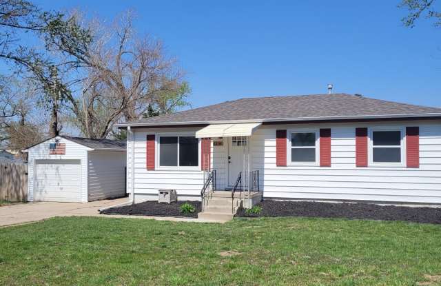 1104 West 16th Avenue - 1104 West 16th Avenue, Bellevue, NE 68005